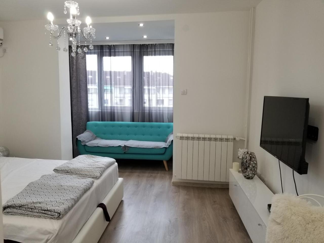 Studio Angel Stan Na Dan Novi Sad Exterior foto