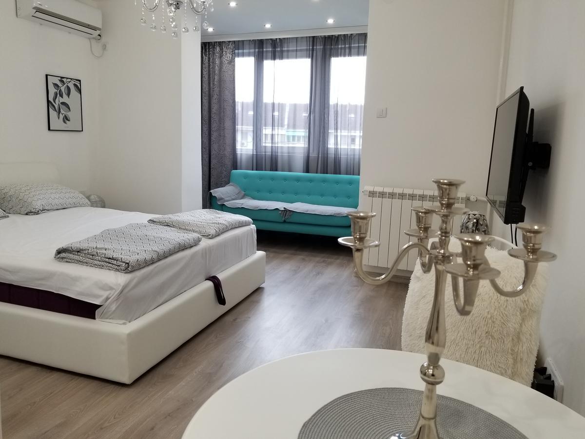 Studio Angel Stan Na Dan Novi Sad Exterior foto