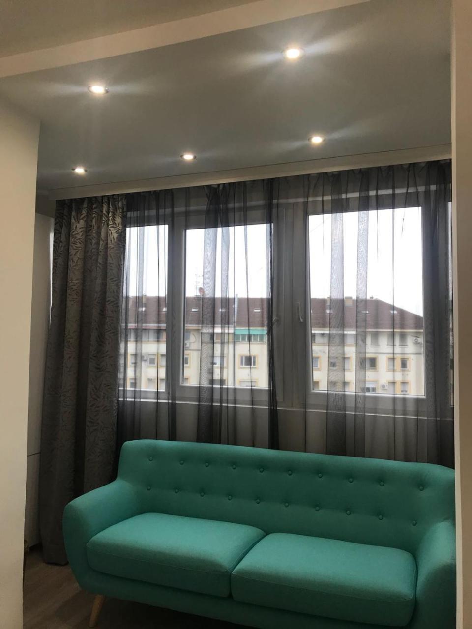 Studio Angel Stan Na Dan Novi Sad Exterior foto