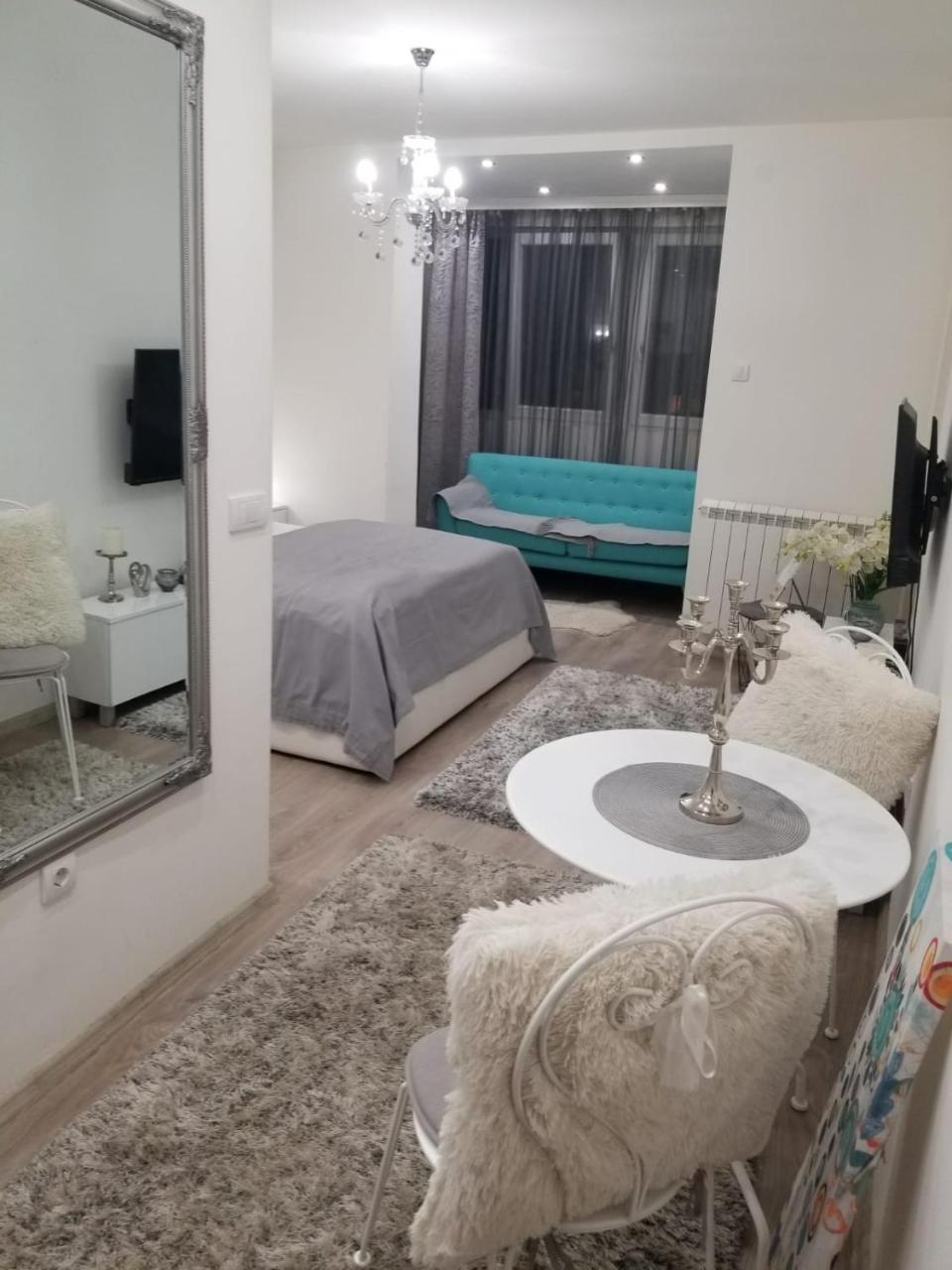 Studio Angel Stan Na Dan Novi Sad Exterior foto